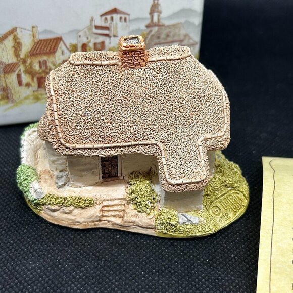 Lilliput Lane “Clover Cottage” collectible cottage - Picture 2 of 5